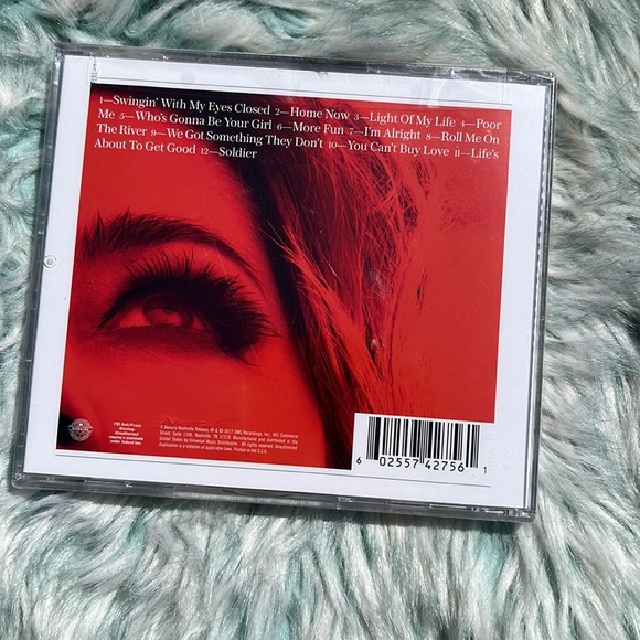 Shania Twain “Now” CD - Picture 2 of 4